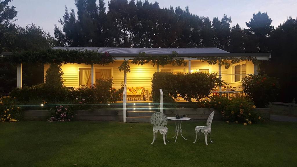 Miranda Orchard Cottage Buitenkant foto